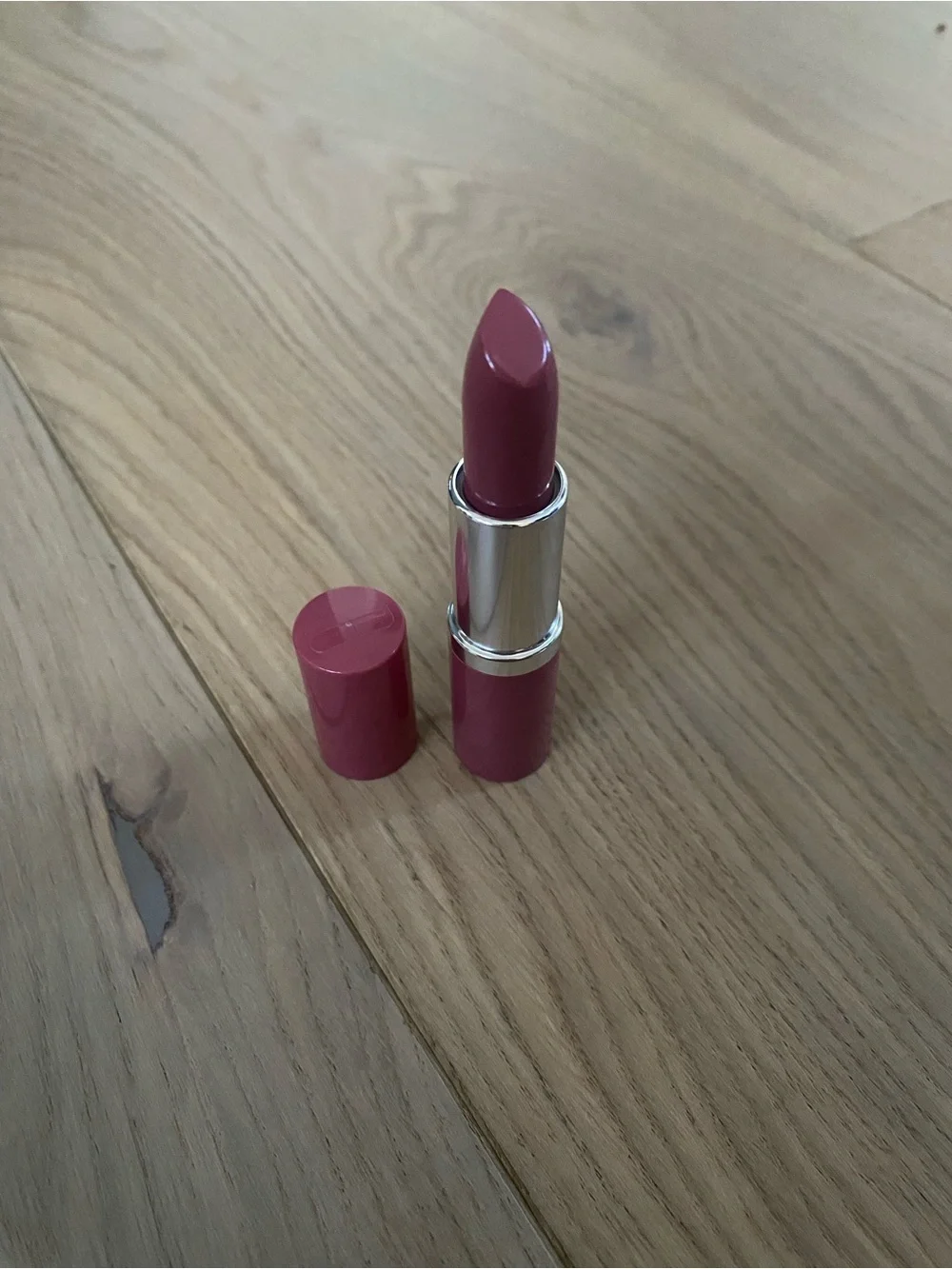 Clinique plum Pop Lipstick
